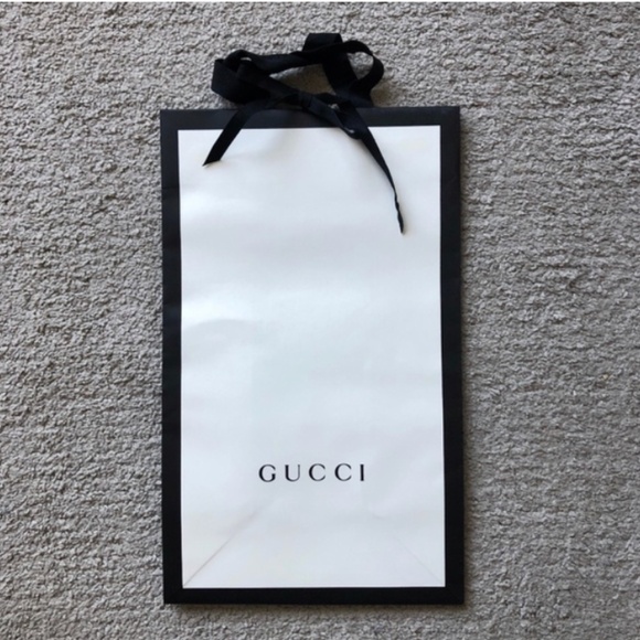 Authentic Gucci Paper Shopping Bag.I have few more of them for sale) - Picture 1 of 2